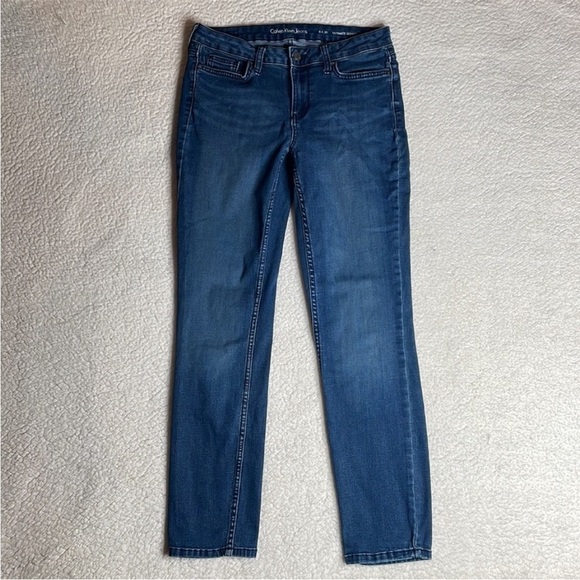 Calvin Klein Jeans Soft Comfy Denim Ultimate Skinny
Size 8 / 30 - Picture 3 of 10